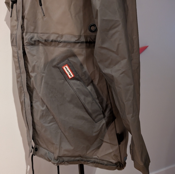 Hunter Rain Jacket. Size XS. EUC. - Picture 4 of 14